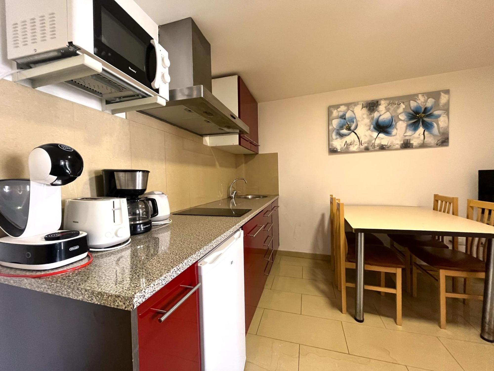 Neptuno Apartments Calella Habitación foto
