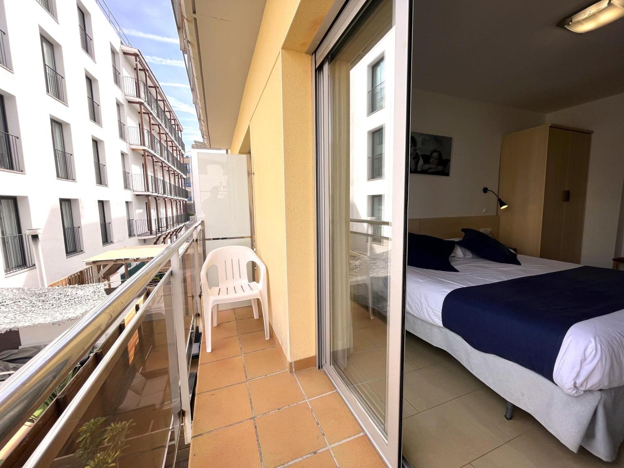 Neptuno Apartments Calella Habitación foto